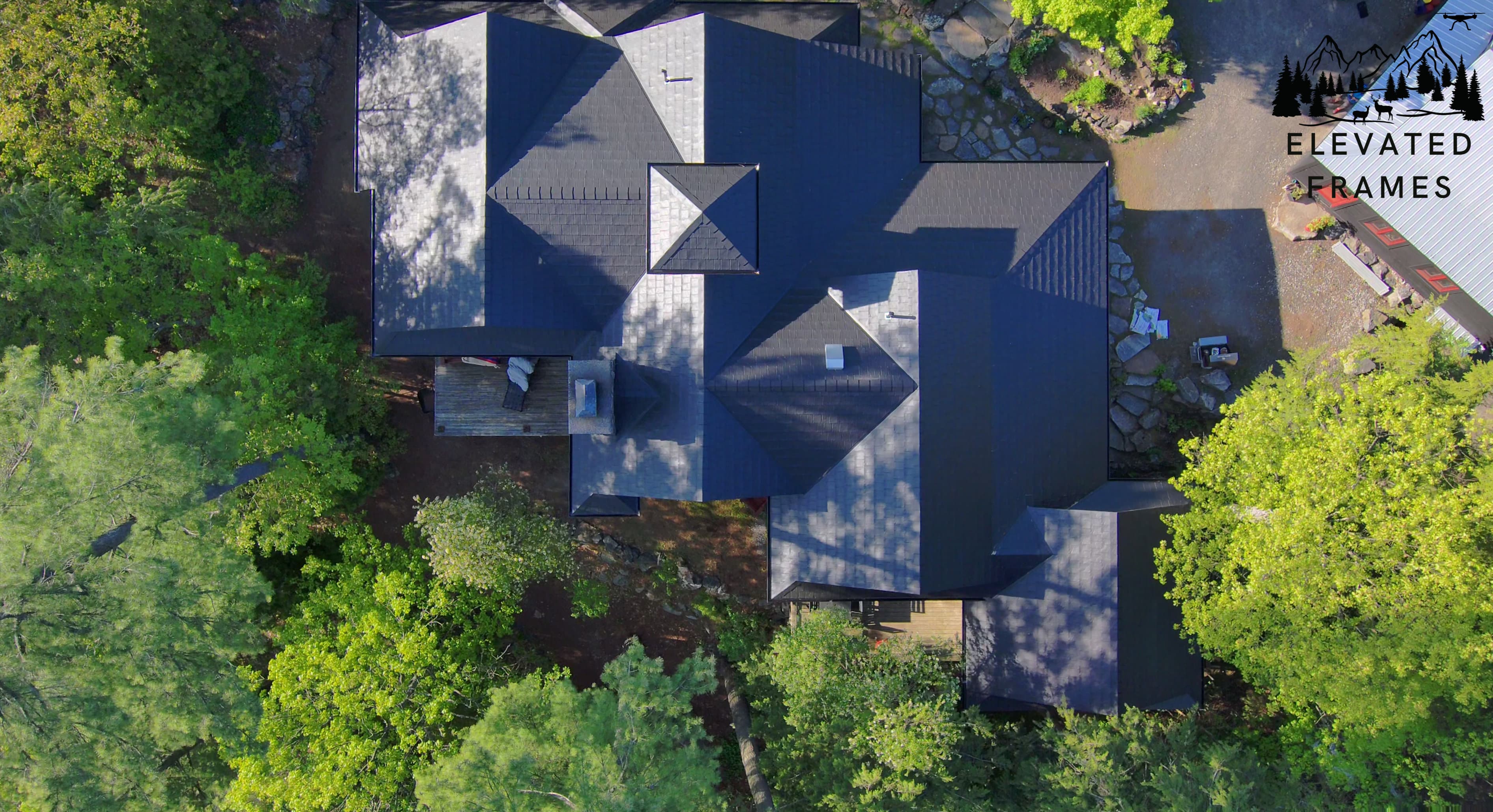 Direct overhead view of Pratts Point property
